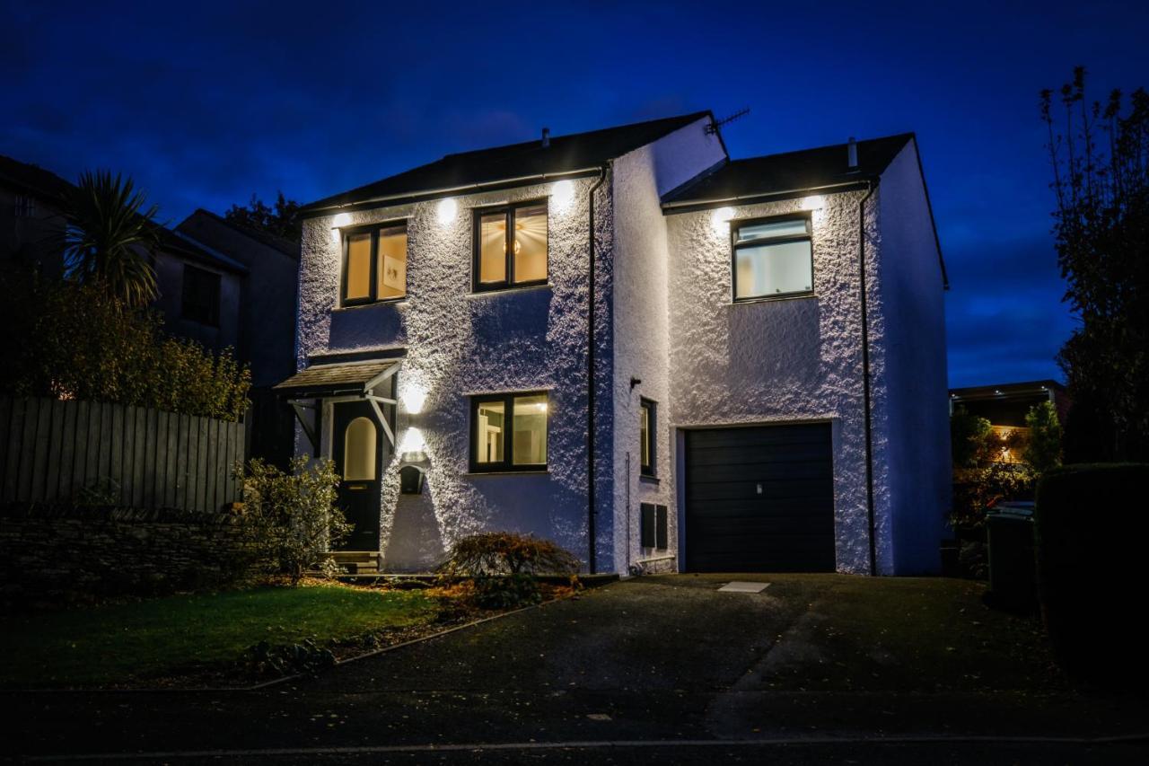 Rockside - Luxury 1 Bedroom Home With Hot Tub, Central Location, Parking And Pet Friendly Windermere Buitenkant foto